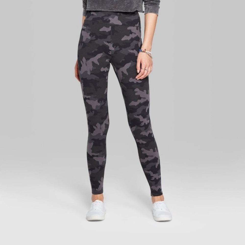 brand new high rise camo leggings